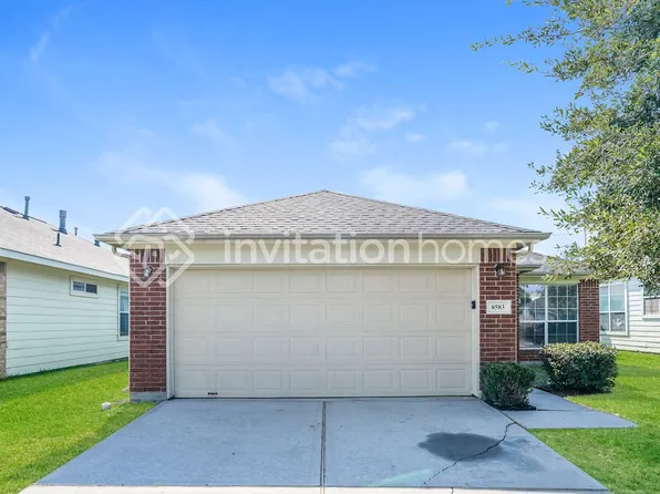 8583 Chaletford Dr, Houston, TX 77044