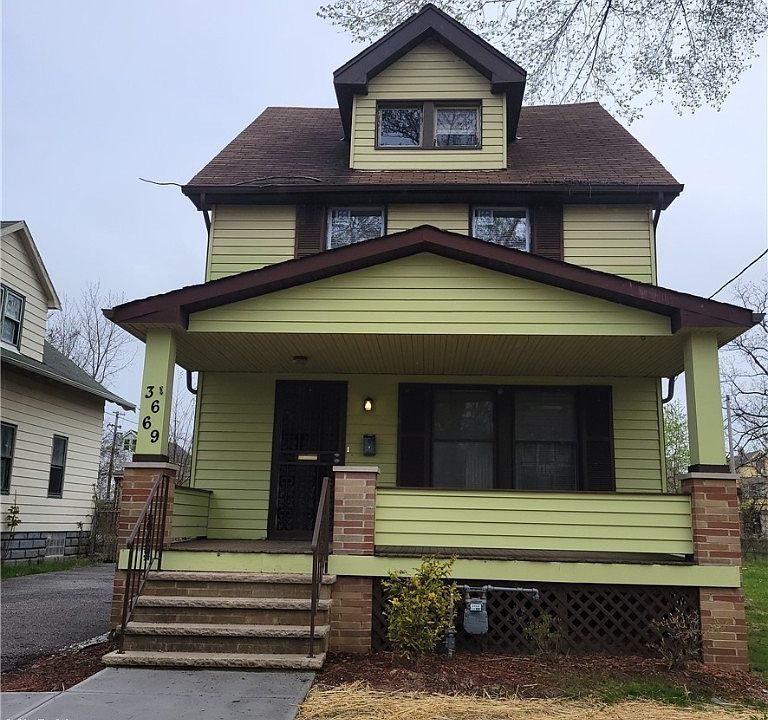 1st image of 3669 E 149th St