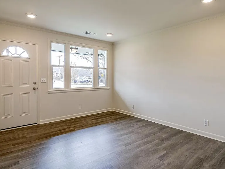 3100 Richmond Hill Dr — Photo 9