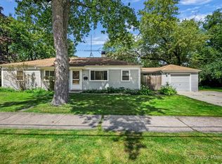 805 Dawes Ave, Wheaton, IL 60189