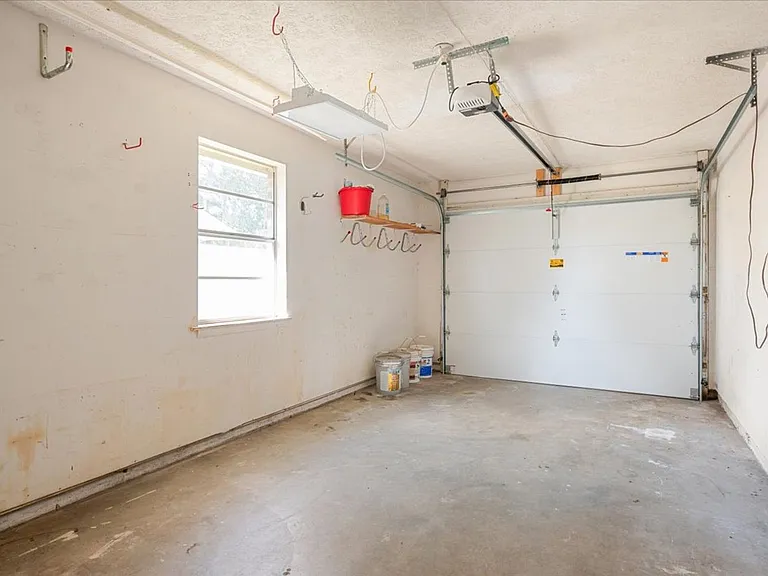 210 Pine Grove Dr — Photo 27