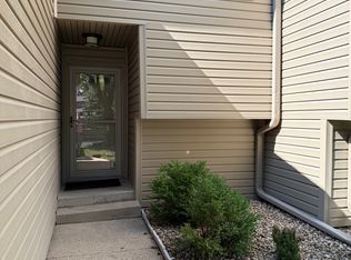 2112 Croydon Ave APT 4, Loves Park, IL 61111