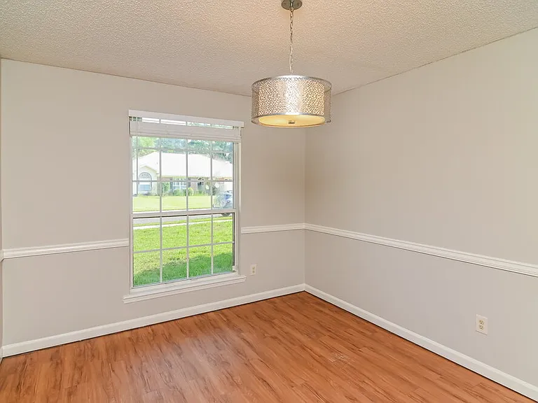 4359 Hollygate Dr — Photo 6