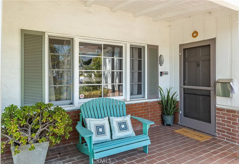 4 bed, 2.5 bath, 1690 sqft, $12,500 — Photo 4