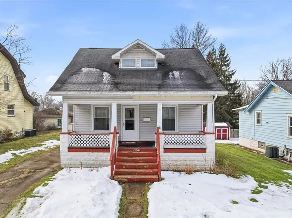 1090 Griswold St, Sharon, PA 16146
