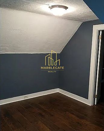 4th image of 257 S 11th St #22