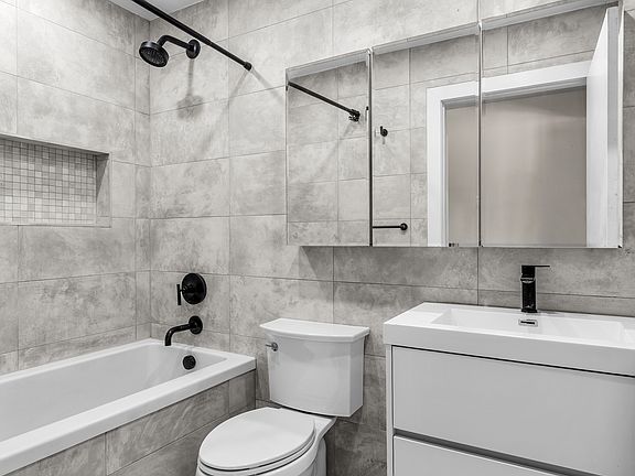 4th image of 11 Terrace Pl APT 2E