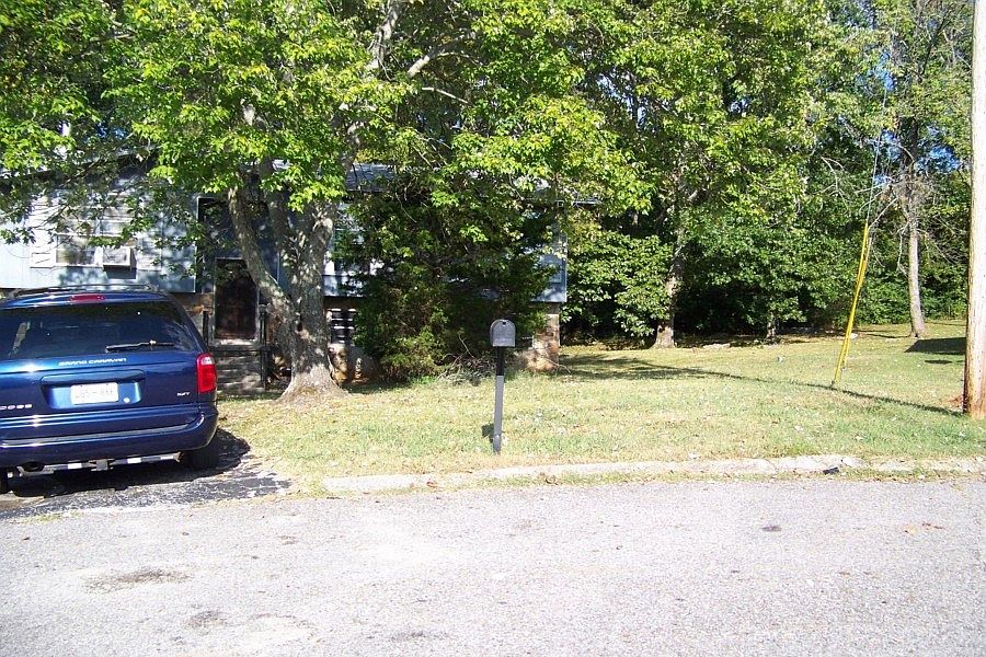 2nd image of 3800 Debonair Dr
