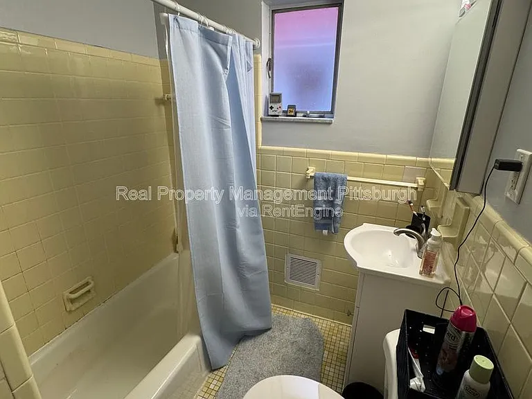 332 Lehigh Ave #2B — Photo 6
