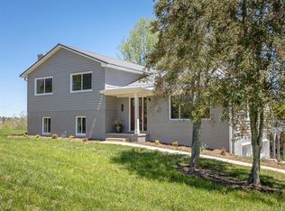 23 Gibbs Rd, Leicester, NC 28748