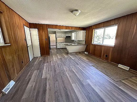 5th image of 1020 N Missouri Ave