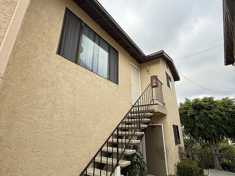 2034 Canyon Dr #14 — Photo 2