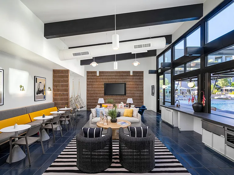 Onyx Uptown PHX — Photo 20