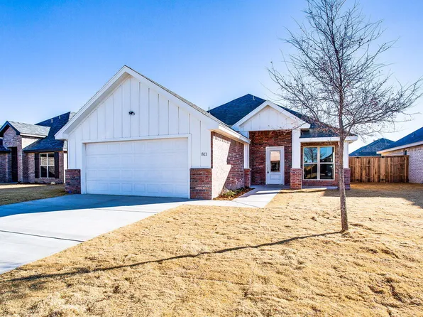 811 N 4th St, Wolfforth, TX 79382