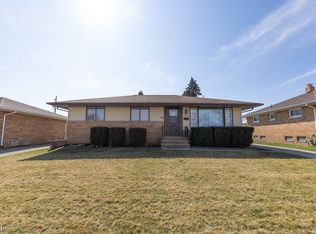 108 E Englewood Dr, Seven Hills, OH