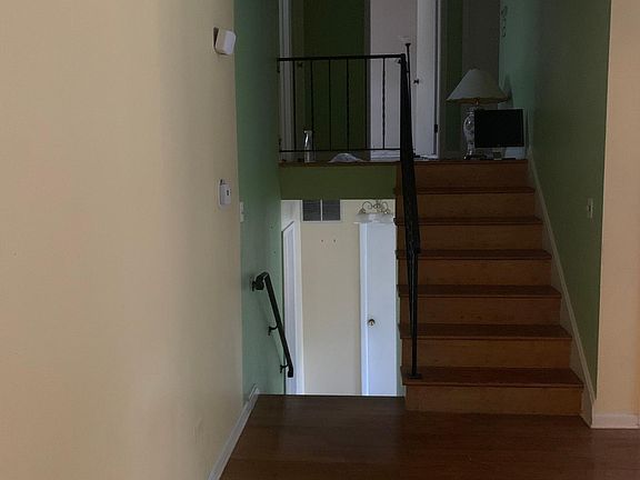 4th image of 2600 W Vermont Ave