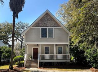 237 Broadway St, Saint Simons Island, GA 31522