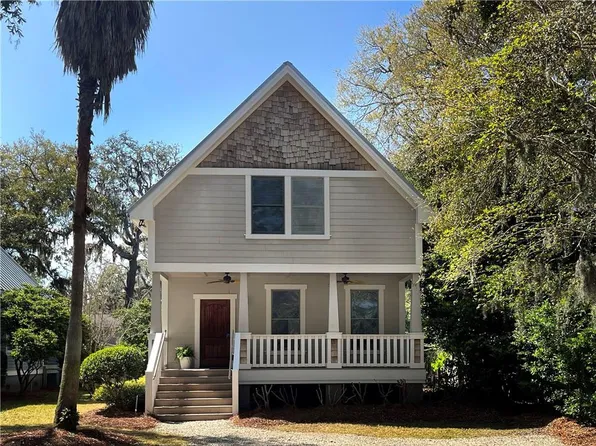 237 Broadway St, Saint Simons Island, GA 31522