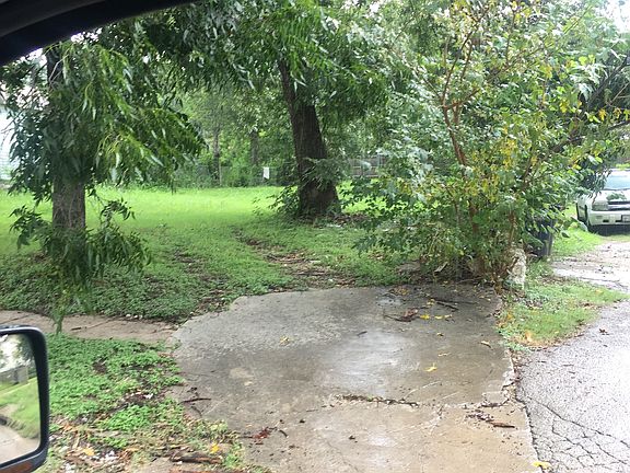 4th image of 1713 Denver Ave