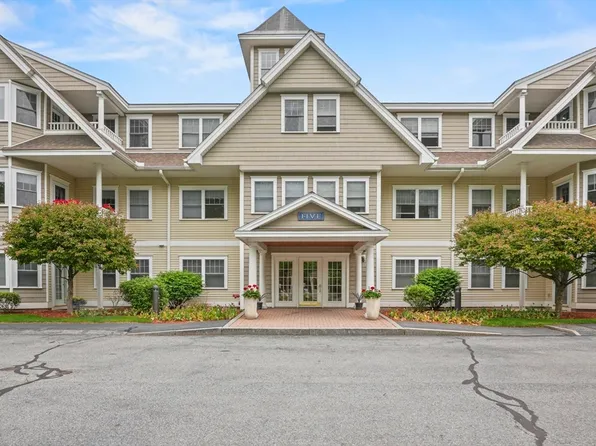 5 Mission Rd Unit 106, North Chelmsford, MA 01863