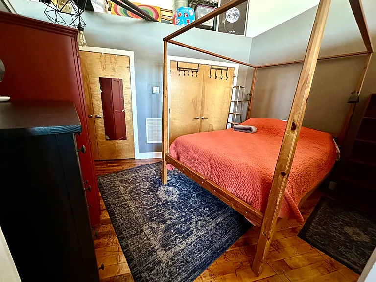 1 Westinghouse Plz #C324 — Photo 12