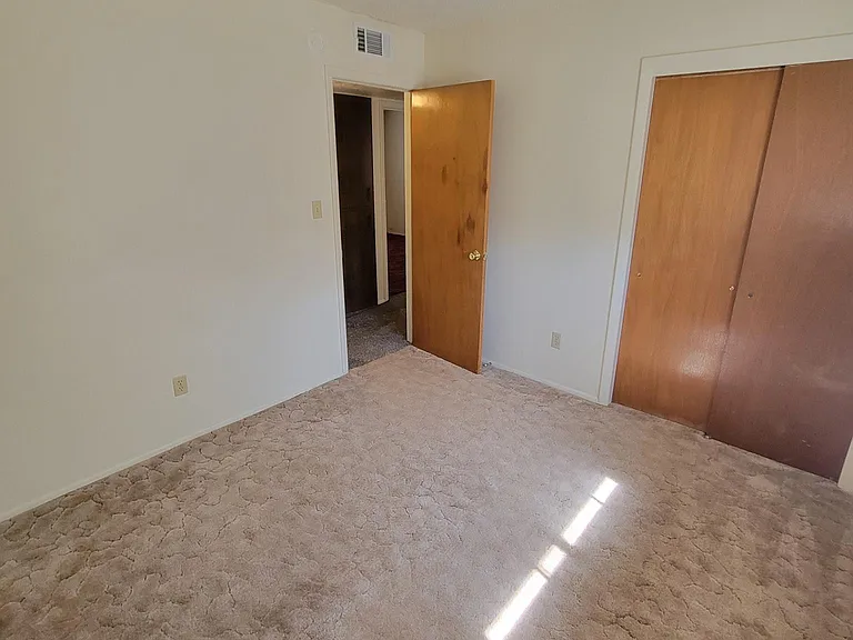 1209 Hilton Pl — Photo 8