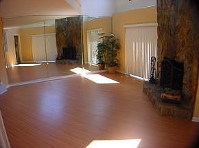 4th image of 740 Barfield Dr