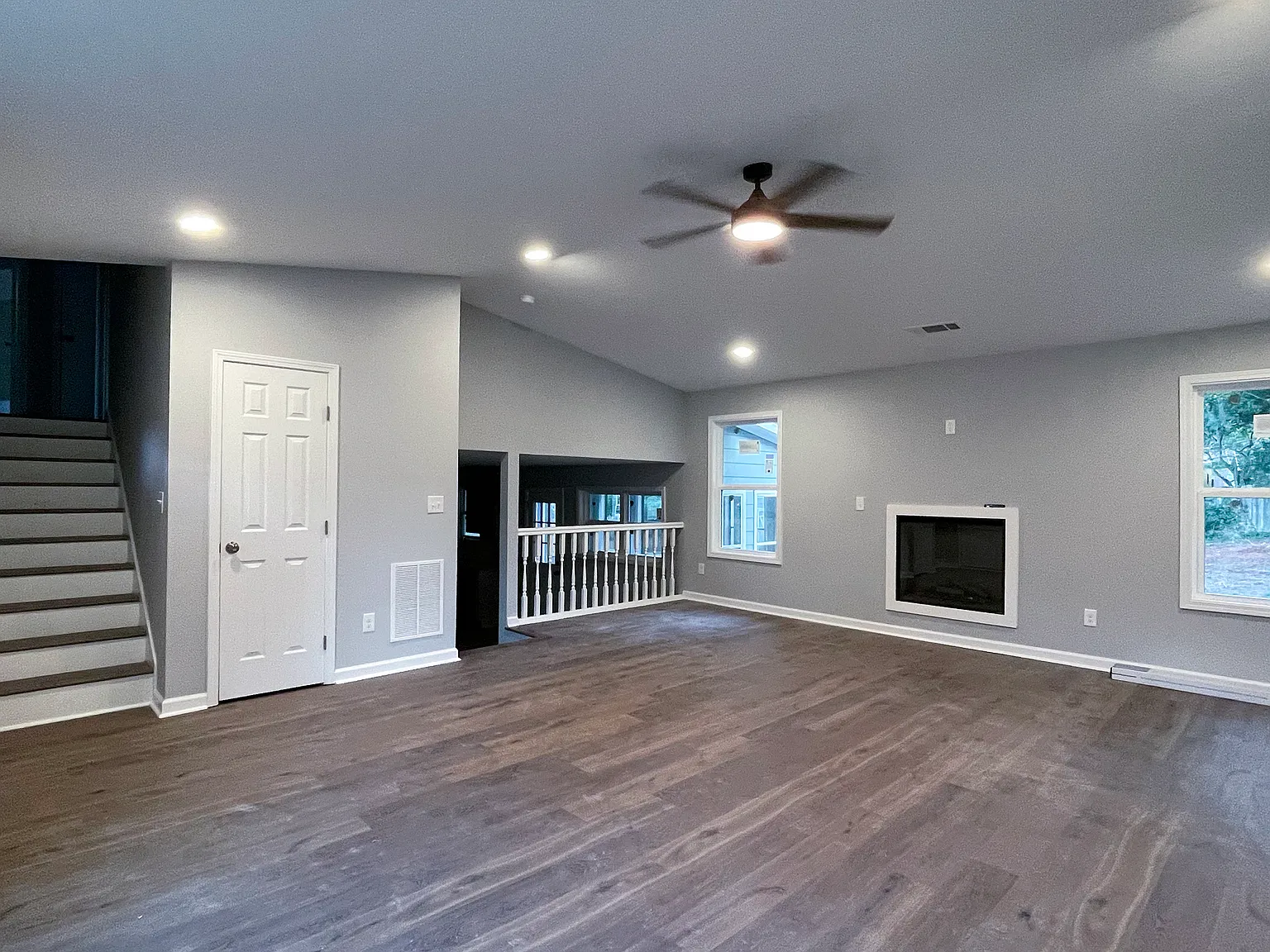 3 bed, 1800 sqft, $2,250 — Photo 2