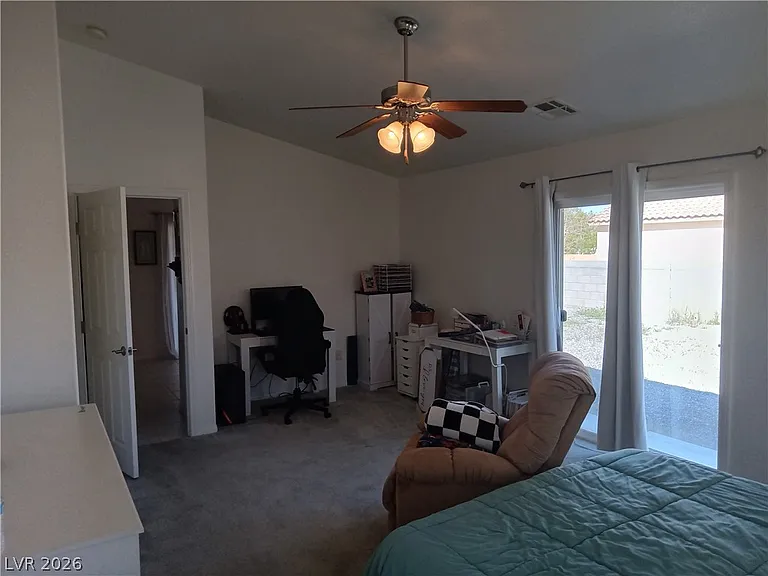 546 Elsie Ln — Photo 10