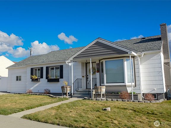 2nd image of 207 W 10th Avenue