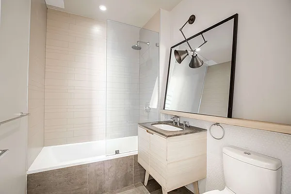 Rented by Nooklyn NYC LLC | media 40