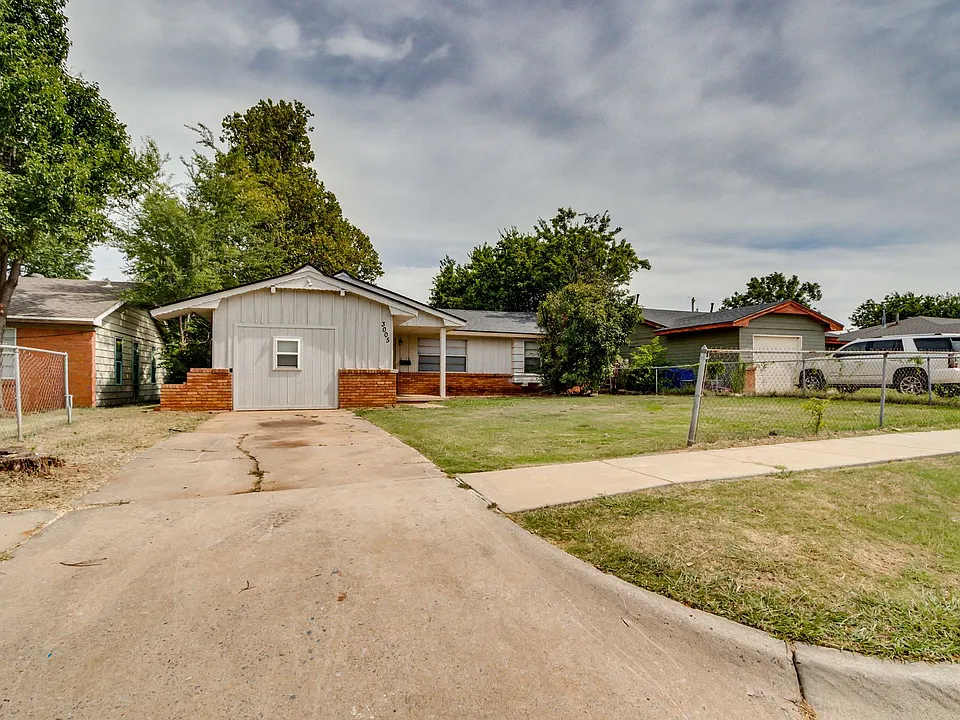 3005 SW 52nd Pl