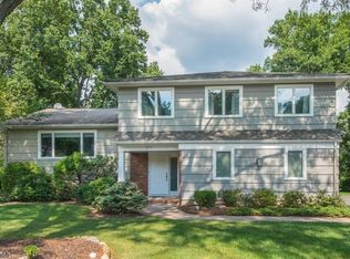 211 Bee Meadow Pkwy, Whippany, NJ 07981