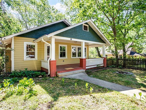 4th image of 32 Swannanoa Ave
