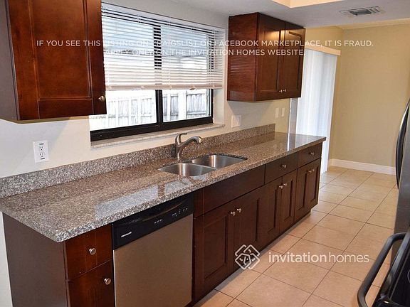 5th image of 1331 Westover Rd