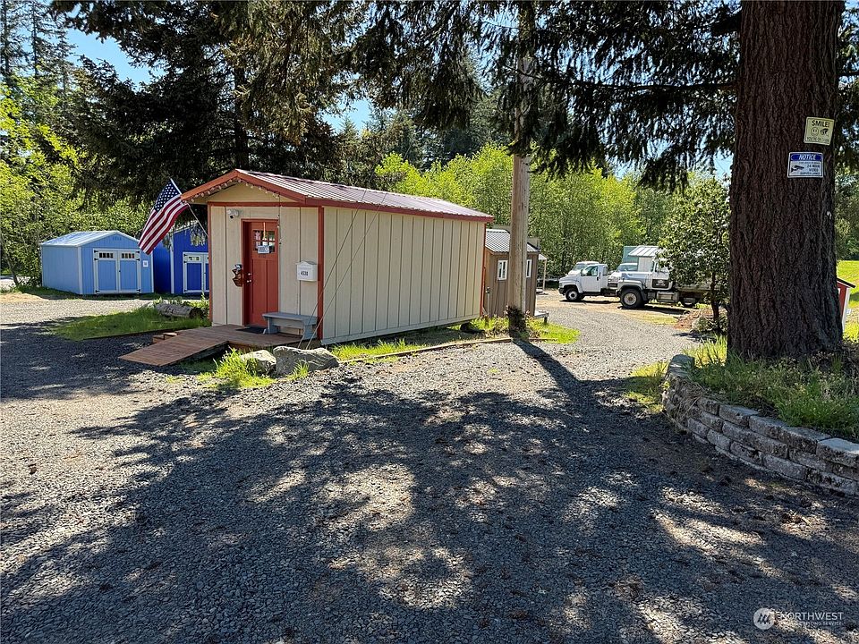 2nd image of 4530 Mud Bay Road NW