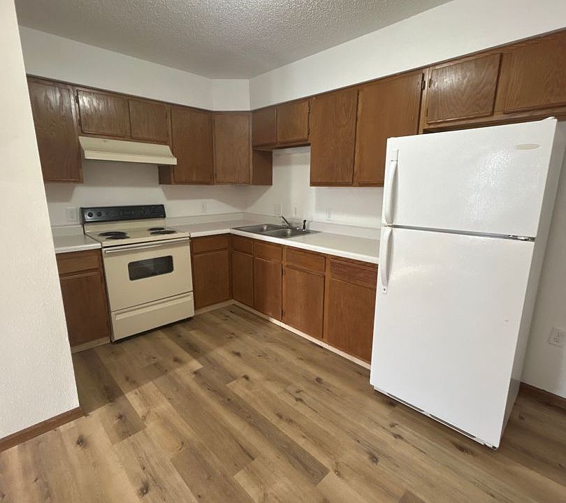 1st image of 208 Glenda Dr #216-9