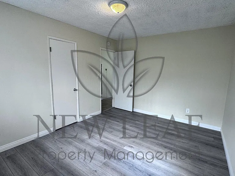 10954 Pipeline Ave #B — Photo 7
