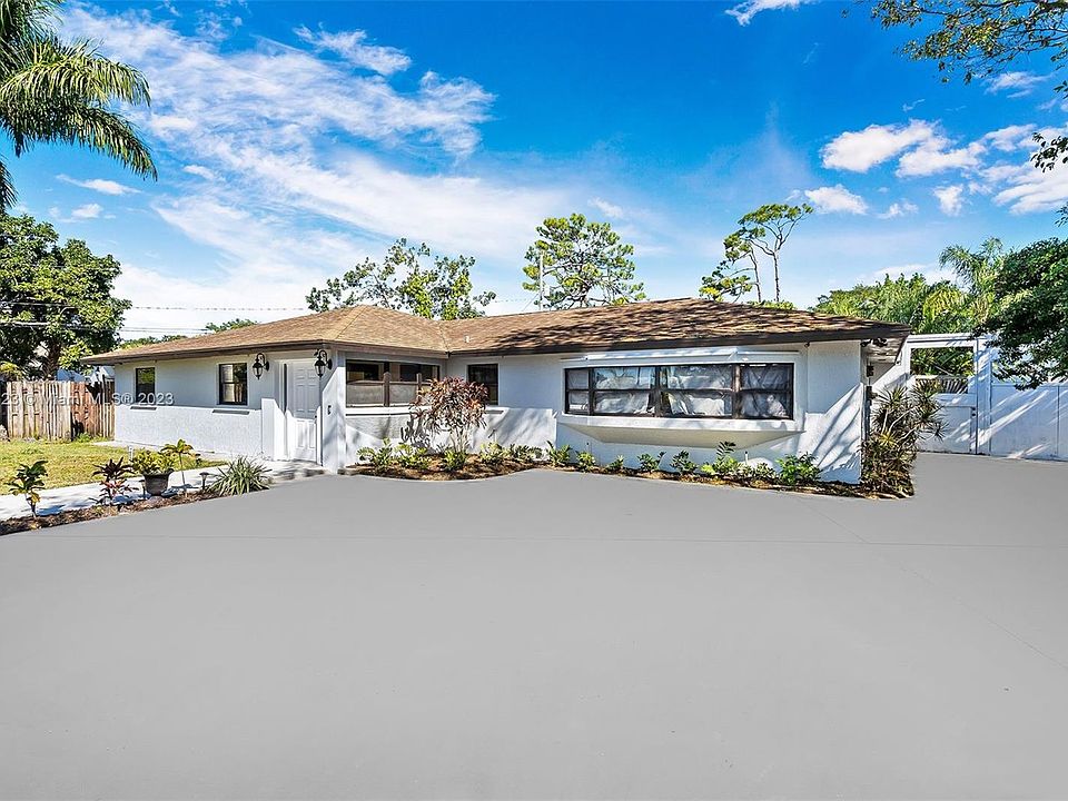 1st image of 2884 47th Ave S