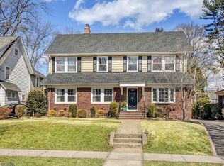 5 Yale Ter, Montclair, NJ 07042