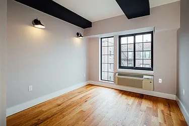 Rented by Space Link Realty