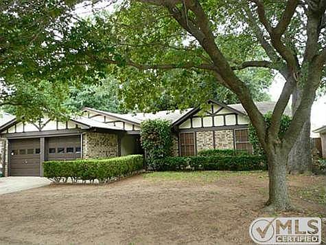 2nd image of 1629 Winchester Way