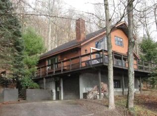 445 Hollywood Rd, Old Forge, NY 13420