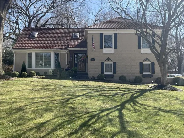 5405 W 80th St, Prairie Village, KS 66208
