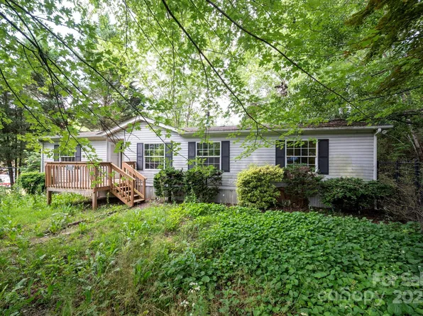 6 Wisteria Ct, Asheville, NC 28806