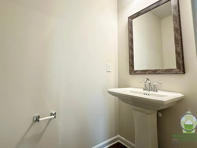 26 English Ct — Photo 6