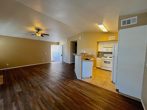 5th image of 5415 W Harmon Ave Unit 2070