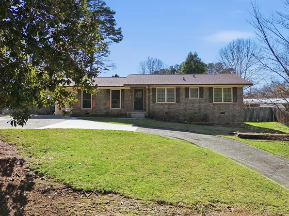 158 Pebble Creek Dr, Toccoa, GA 30577