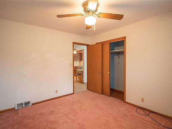 4th image of 6608 Kingsdale Blvd