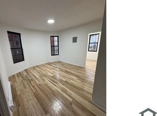 1827 Amethyst St, Bronx, NY 10462